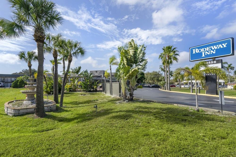 Rodeway Inn Clearwater-Dunedin Exterior photo